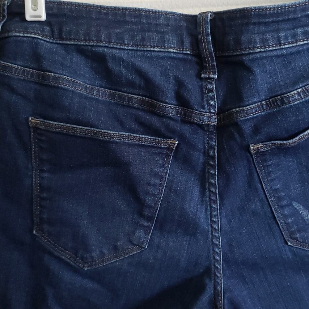 Universal Thread Jean Shorts - Picture 6 of 11